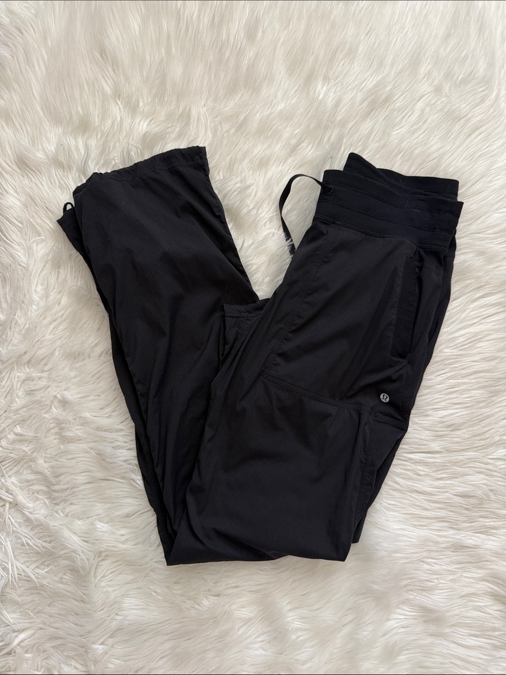Lululemon Black Studio Pants Size 8 Tall - Picture 4 of 10